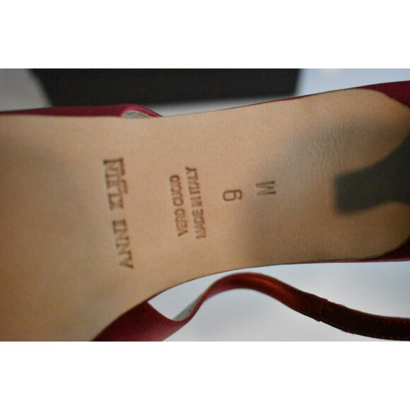 Anne Klein Red Satin Kathryn Short Heels Pointy Toe New Size 9 - Picture 7 of 8